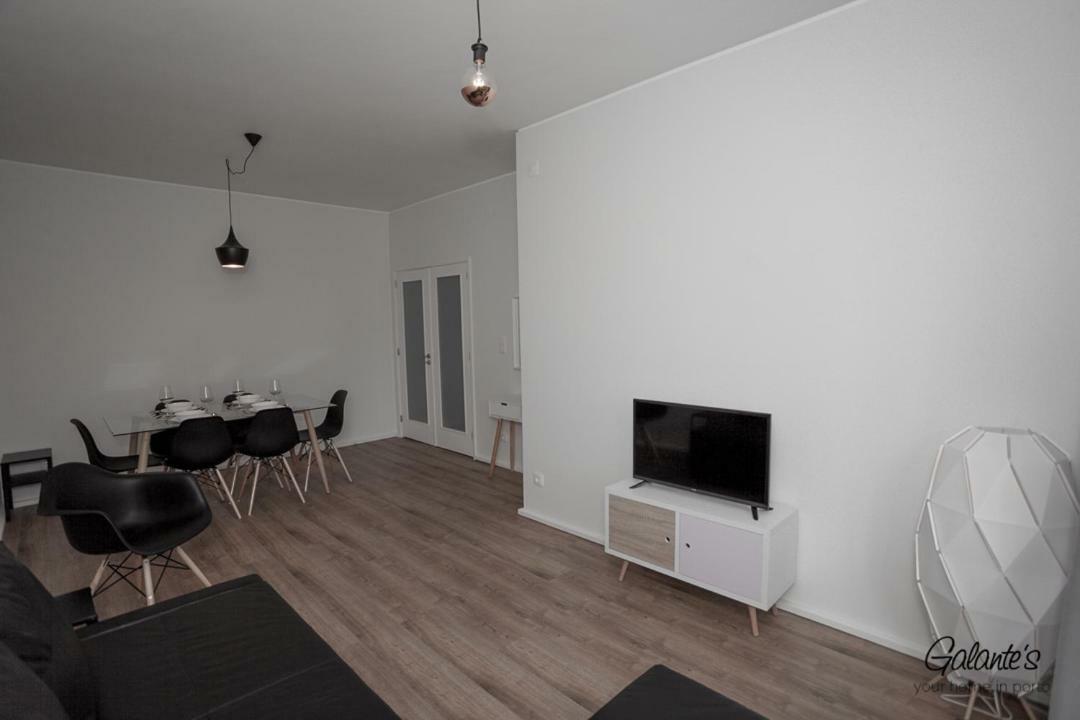 Downtown 3 Bedroom With Balcony - Quiet Street - Family Friendly - Groups OOporto Exterior foto